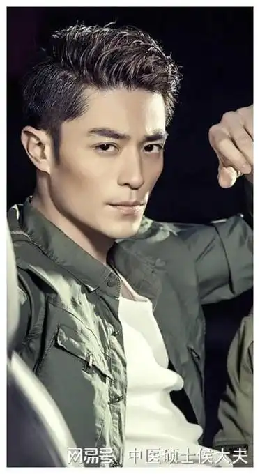 霍建华结婚7年,霍建华近照曝光,活成了"相反"的样子