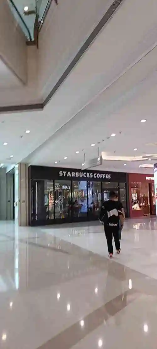 星巴克臻选(沈阳万象城店)-"新出的棉云7815焦糖玛奇朵!