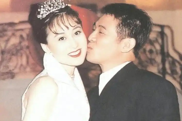 来自上海的利智人人迷我媚骨如酥余生除了李连杰不再爱别人