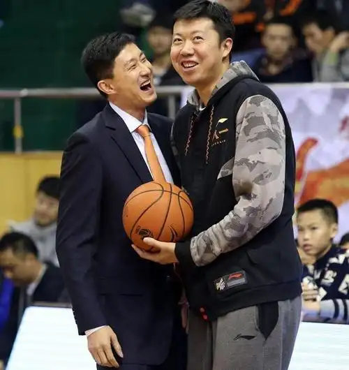 "朱芳雨"成球队副总: 布泽尔或重返nba, 小将进场被杜锋镇压(组图)