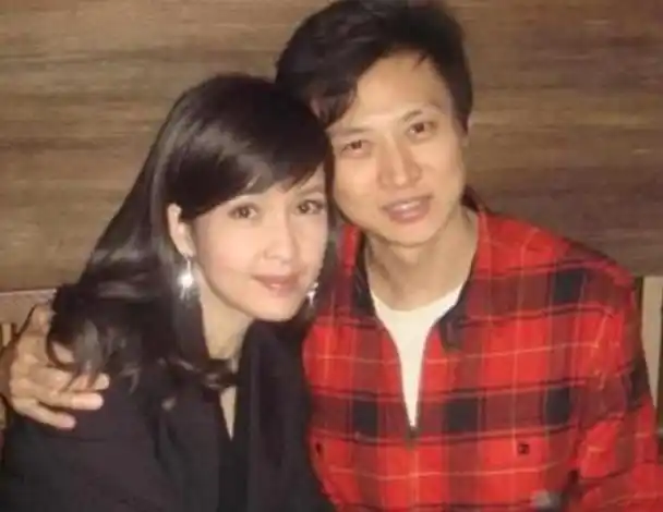 玉女掌门周慧敏结婚13年丈夫出轨8次她比你想象的清醒