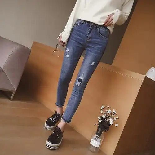 小谷粒膝盖破洞磨破牛仔裤