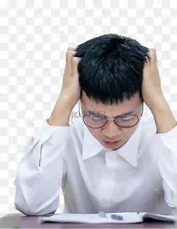 男生写作业抓狂