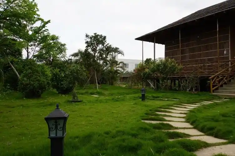 那里有一家不对外的私人农庄___(上)