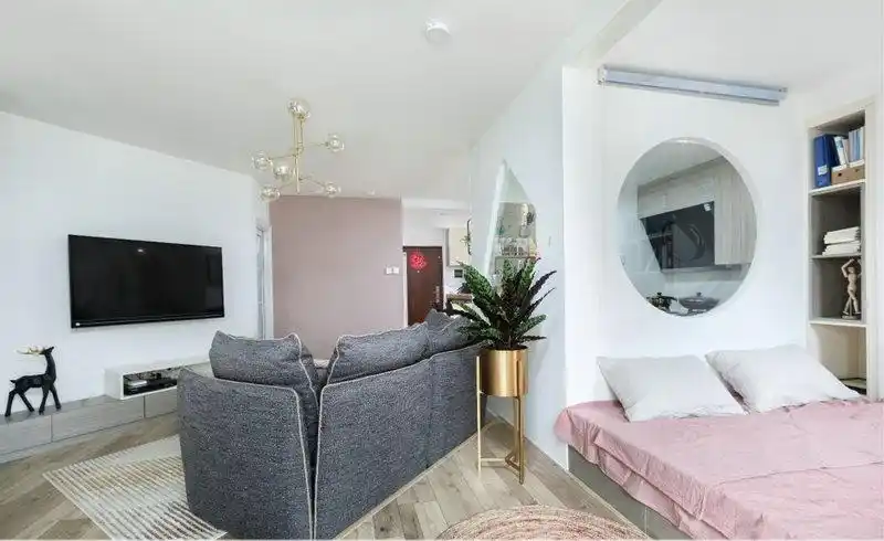 小户型进门开放式客厅一半改榻榻米房间装修效果图