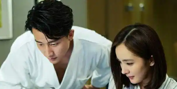 从杨幂baby到佟丽娅,黄轩谈个"恋爱"好难?