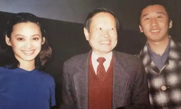 宁静:和姜文传绯闻,25岁嫁给美国前夫,50岁依旧我行我素