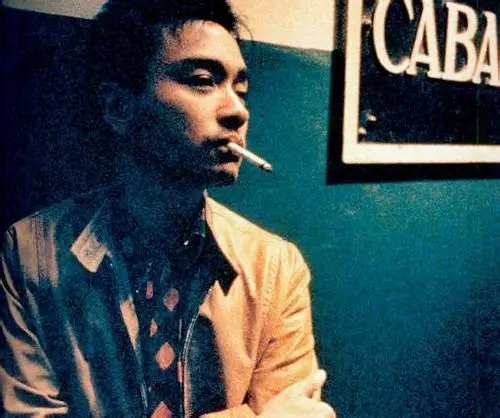 图看张国荣抽烟最帅图更深刻了解哥哥成名经历