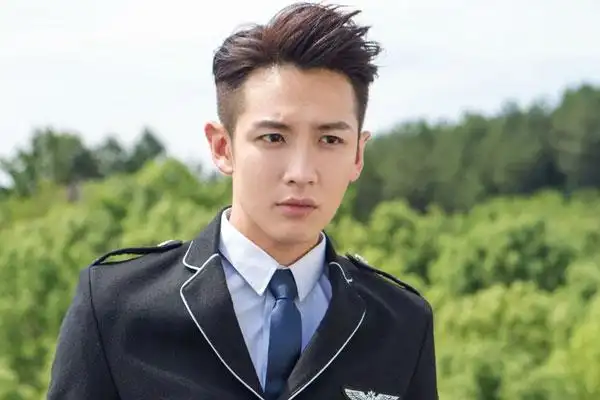 柯震东还有机会复出吗 觉得柯震东和房祖名还是退出娱乐圈比较好