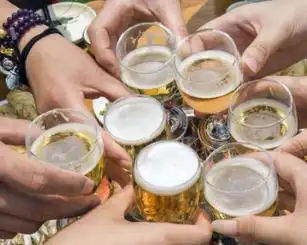 喝酒微醺发朋友圈的唯美句子1,"美好的事物吗?