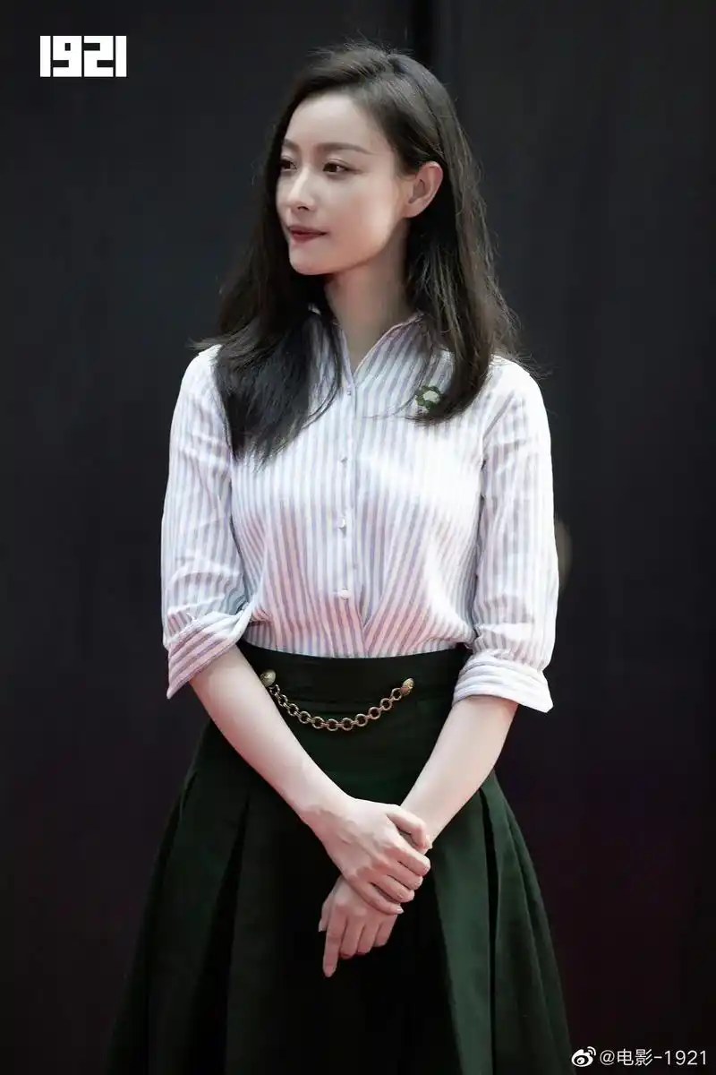 今天发点作品集相关照片.#倪妮 - 抖音