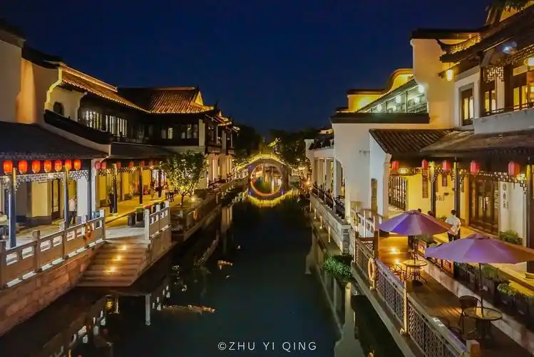 上海周边新兴江南古镇,体验丰富夜景更是一绝,最快半小时即到