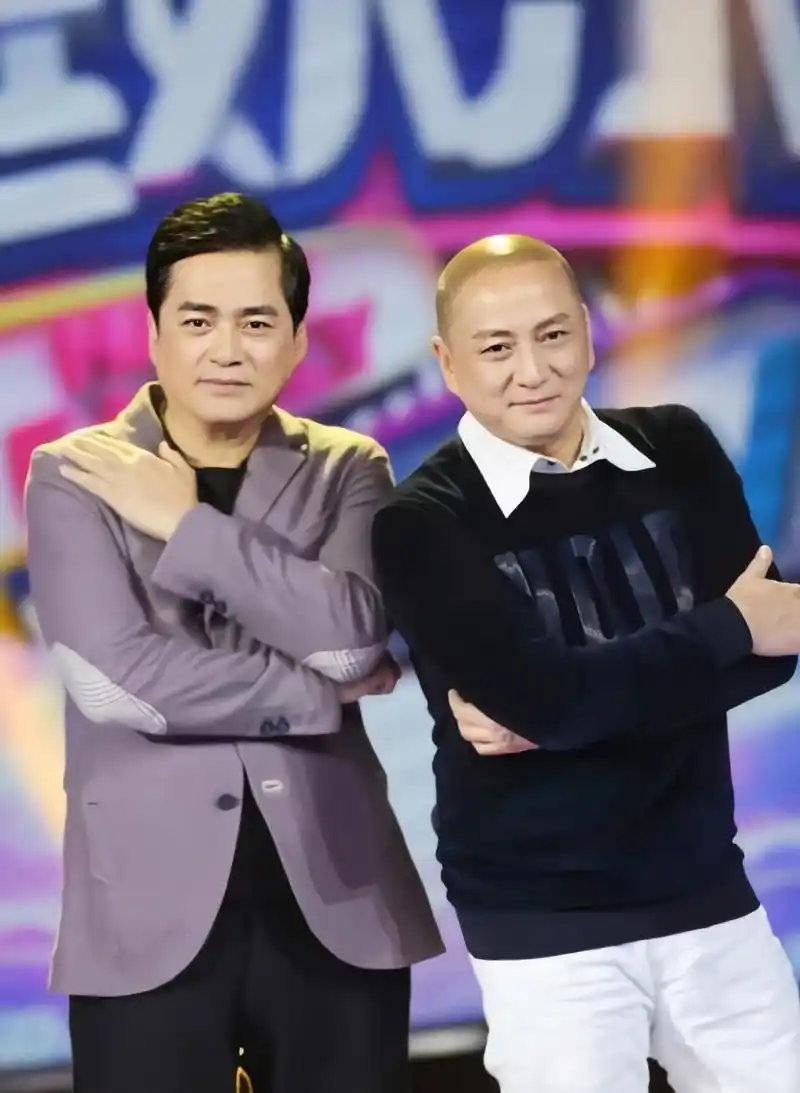 现在终于知道,原来两人相差了1岁,汤镇业是弟弟汤镇宗是哥哥!  "汤氏