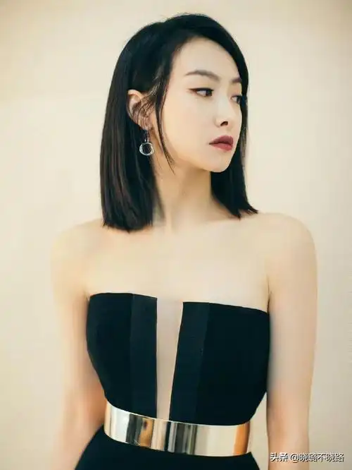 圆脸女生简单短发扎发,2022年新款短发扎发教程