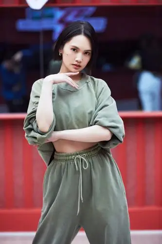 杨丞琳浪姐2踢馆成功展现超强唱跳实力全能ace来了