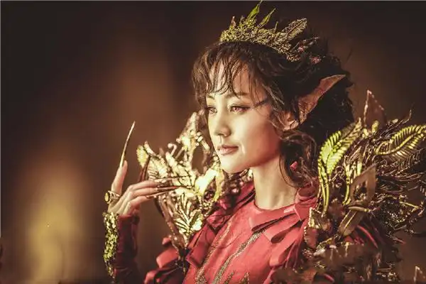 李一桐半妖倾城剧照美艳 饰演聂倾城演技获赞超虐心