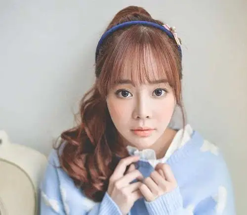 style  :空气刘海 马尾