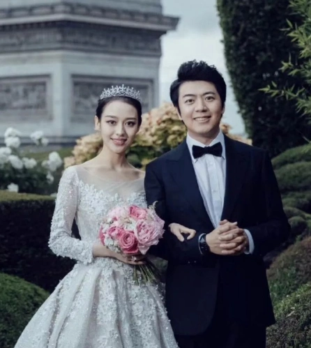 郎朗结婚刘亦菲躺枪