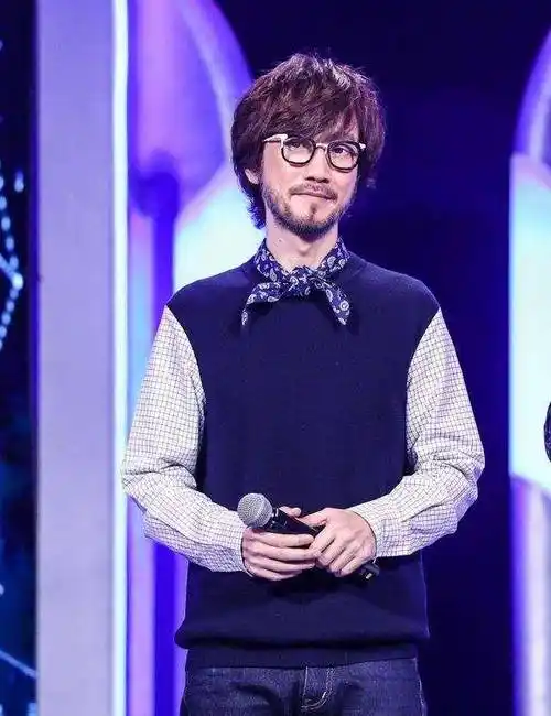 4位红极一时的歌手现状:因病退圈,身材走样,身陷八卦_阿杜_周传雄