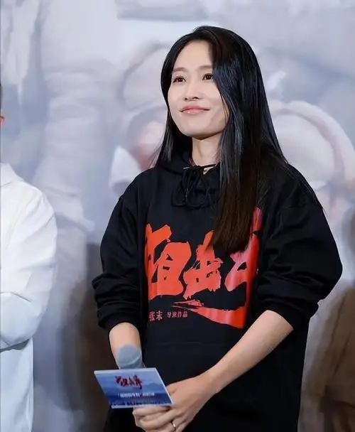 11天蝉联票房冠军,继贾玲后,张小斐再起飞