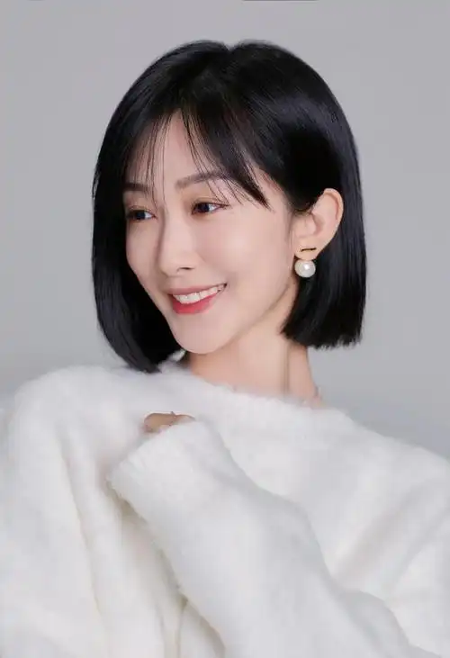 出道9年不温不火,32岁本以能被林更新可带火,可惜辨认度不高!