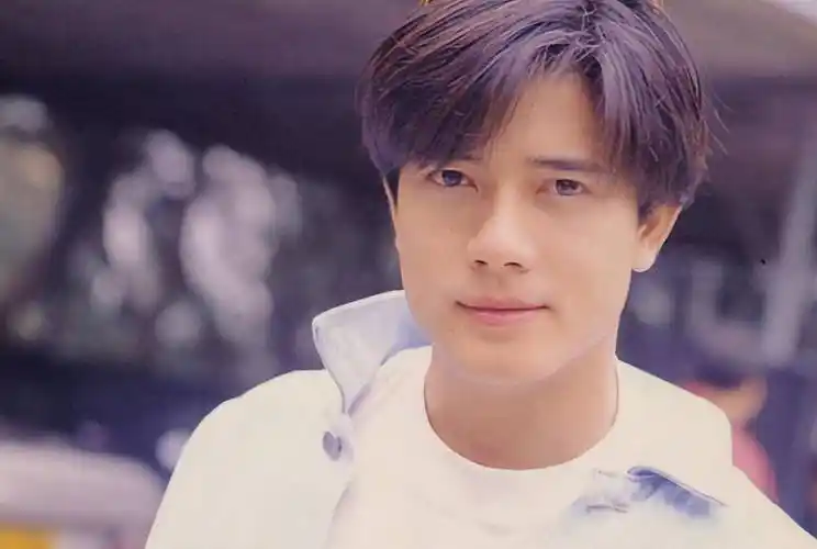 原创四大天王郭富城娶网红方媛后生下两女如今家庭幸福生活美满