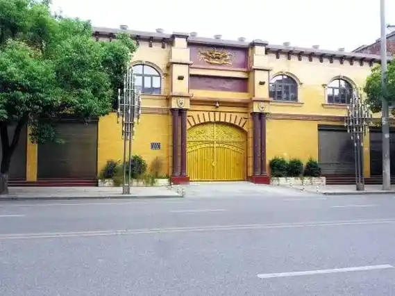 王林:行骗,越狱,收千万拜师费,曾与多位明星交好