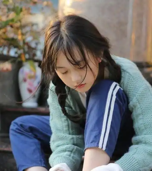 从童星到青春偶像:刘楚恬的演艺之路与形象转变 刘楚恬,一个因甜美