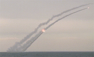 这些由轰炸机,水面战舰和潜艇发射的巡航导弹,都具备安装战术核弹头的