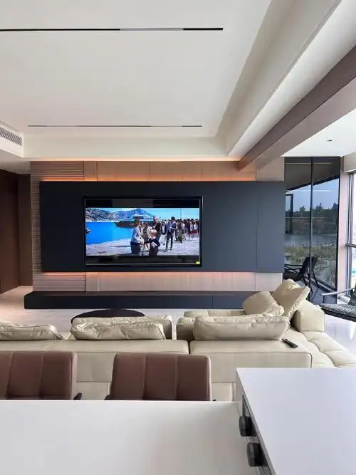 意式极简风客厅,高级大气耐看的电视背景墙.#家居装修##室内设计