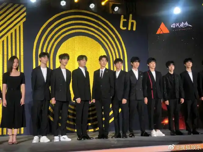 15虽然才23岁,但@tfboys-王俊凯出道十年来一直都很有责任感和担当