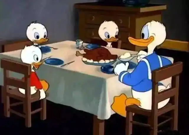 动漫剧也有穿帮镜头,图3有点吓人!网友:原谅我小时候没发现!