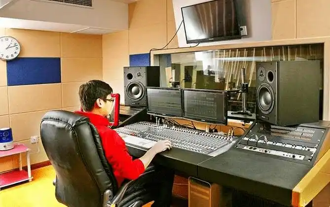 小细节大文明丨配音活动礼仪篇_录音