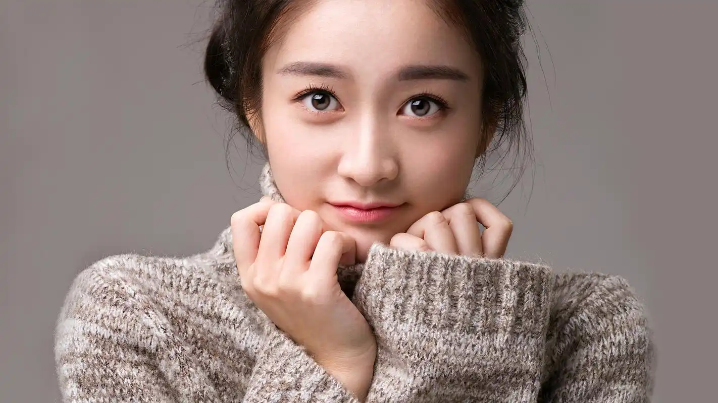 美女明星张雪迎图片电脑壁纸