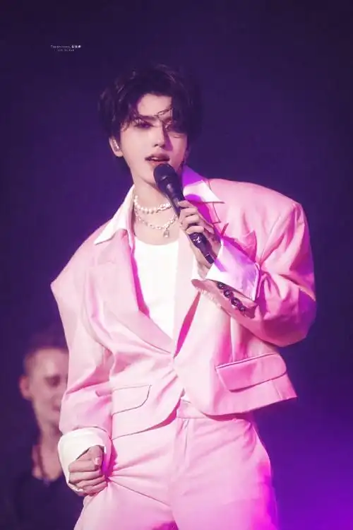 蔡徐坤澳门演唱会##总裁带员工去蔡徐坤演唱会团建