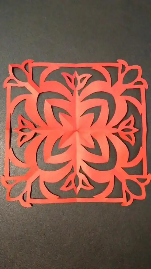 剪纸#1分钟剪四角窗花,快来试试吧.