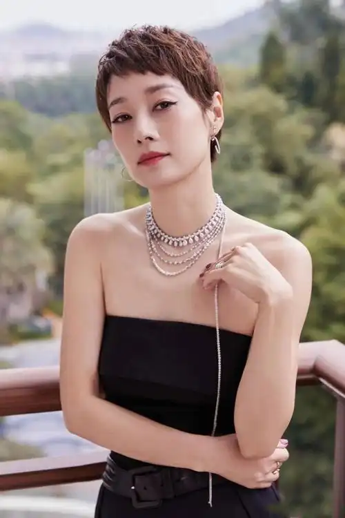 马伊琍的短发