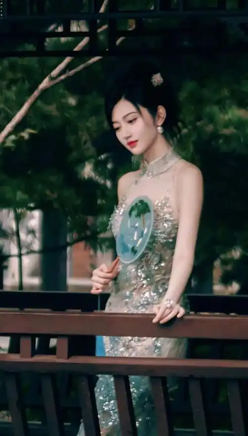 被穿旗袍的"景甜"惊艳了!