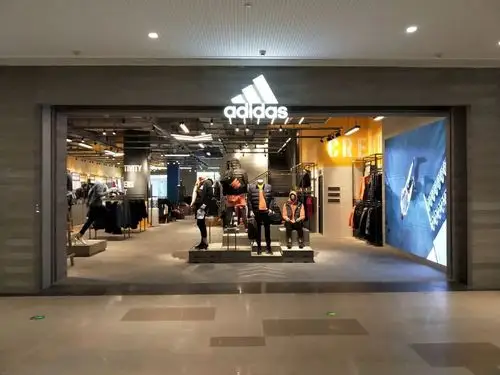 两款yeezy350限量发售喜迎中山金鹰adidas新店开业