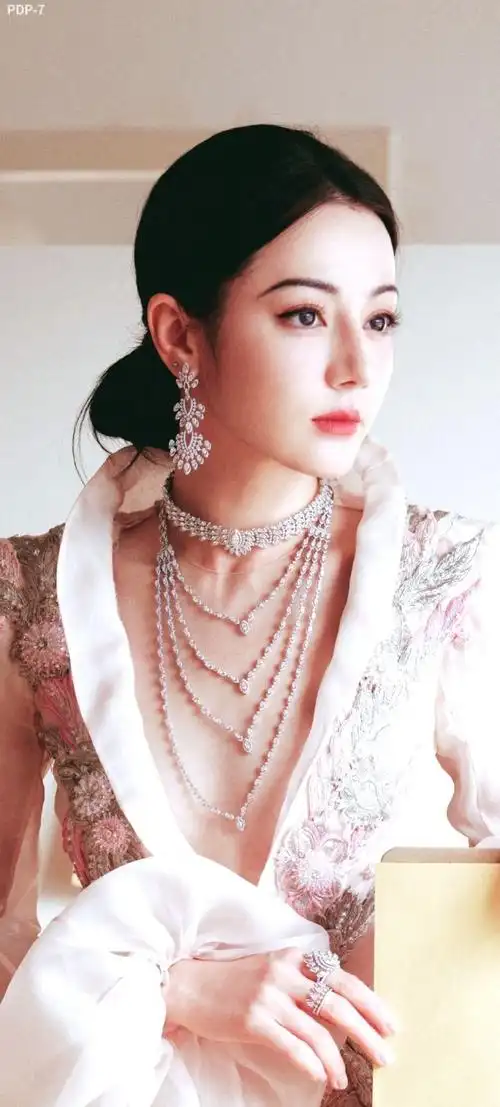 迪丽热巴生图秒了