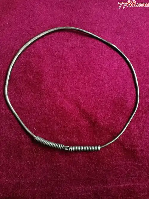 清代银项圈一个重4469克缫丝工艺