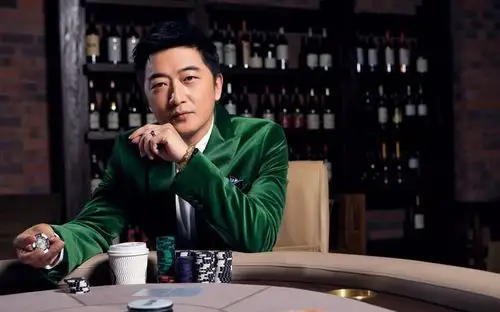 【邵峰】复古写真彰显熟男质感