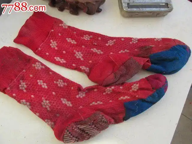 怀旧老补丁红尼龙袜-au13438833-袜子-加价-7788收藏__收藏热线