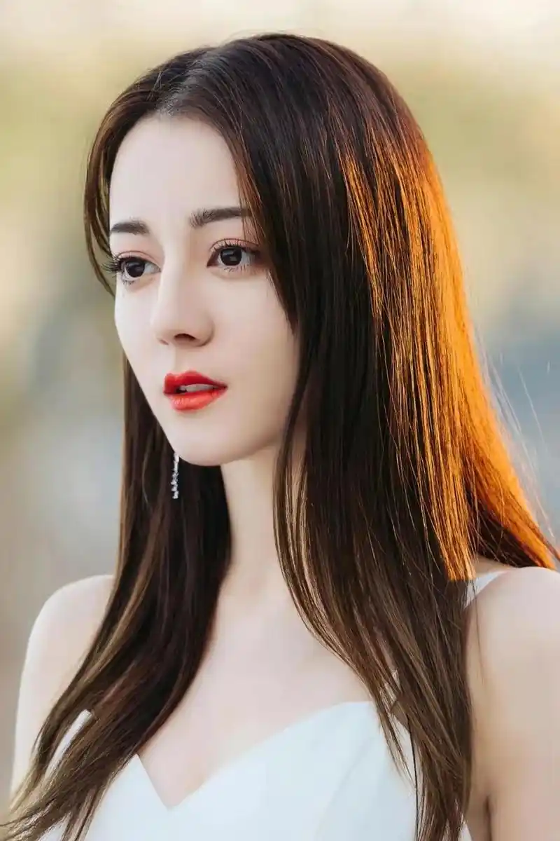 迪丽热巴高清壁纸写真