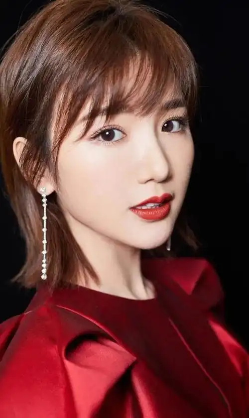 娱乐圈可爱著称的十大女明星个个卡哇伊自带萌点我心都萌化了