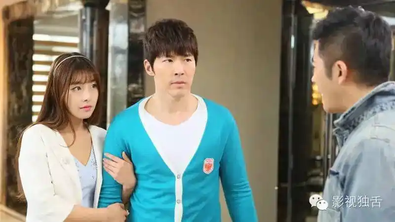 《拥抱幸福》导演余蒨蒨:爱情戏里,有家庭之间的纠葛才好看