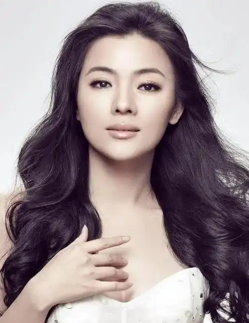 陈思思个人资料简介,歌手师鹏现任妻子 - 0319娱乐网