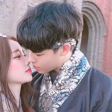 情侣头像2023年最火共同感受生活的美好