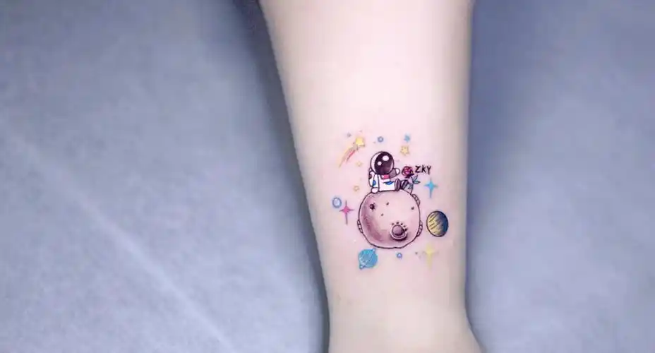 只有周柯宇和宇航员才能明白这个纹身的含义