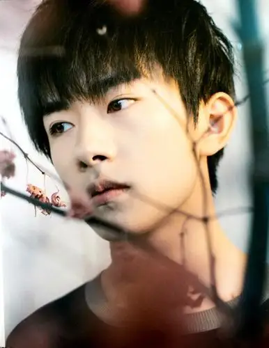 16岁17岁的易烊千玺让我开心t^t